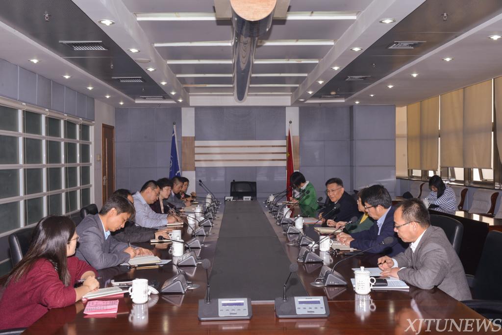 王小力常务副书记就深化综合改革听取意见建议