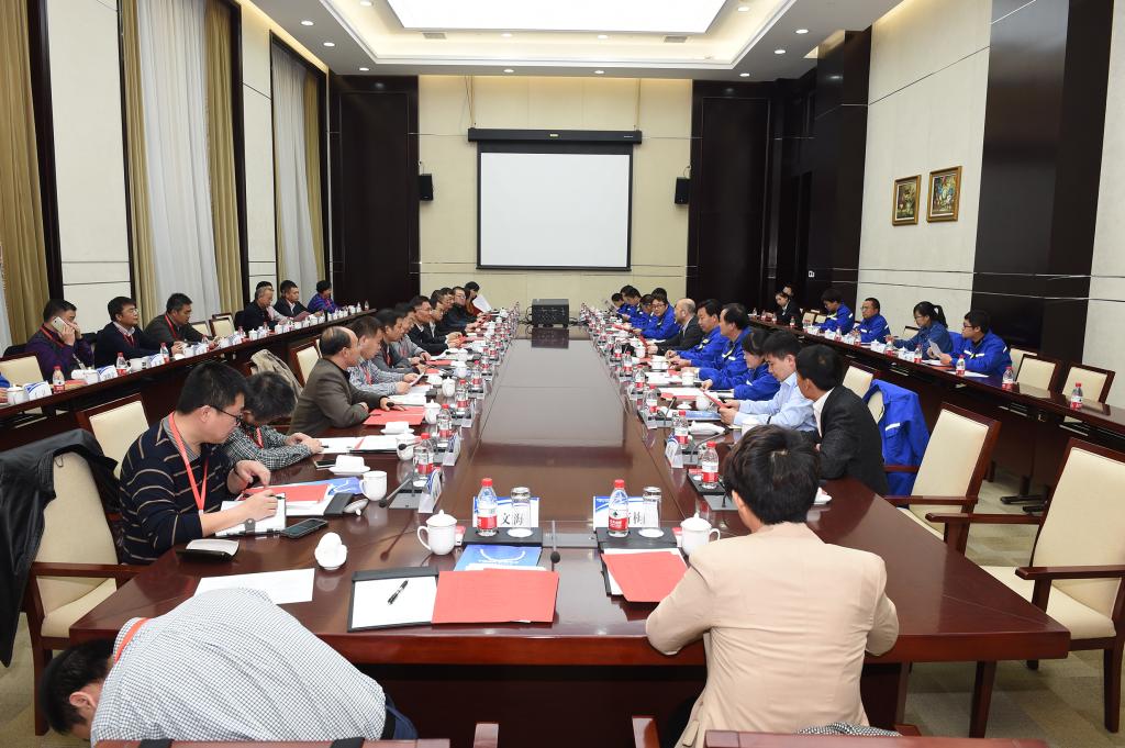 学校代表团赴新疆特变电工寻求项目对接