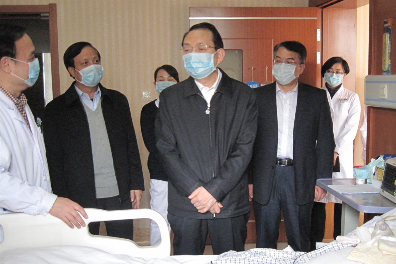 西安交大二附院国家援鄂医疗队主动献出其治疗新冠肺炎“配方”-中国科技网