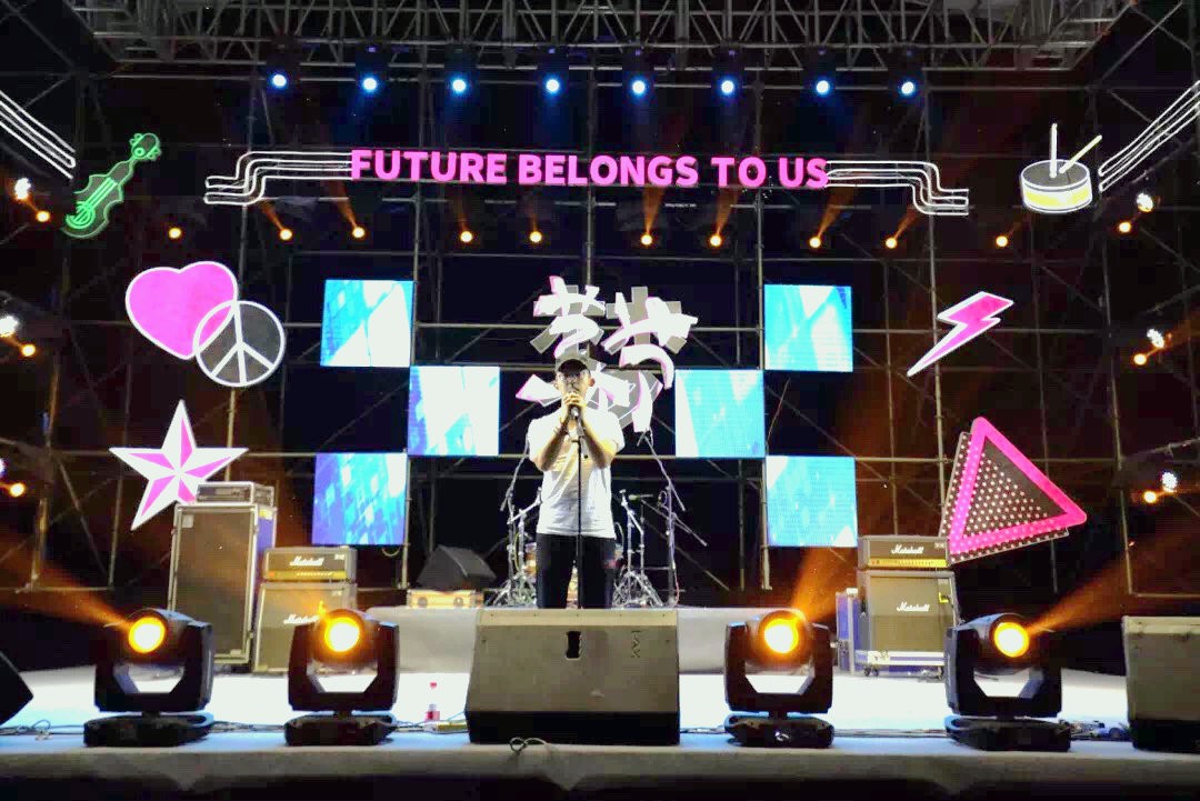 校园歌手巡演 文治书院邓睿涵